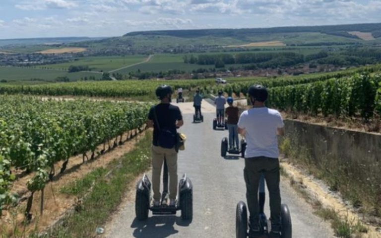 Visiter Reims en Segway avec Mobilboard : Circuits & Vignobles