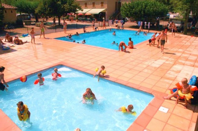Camping *** Le Sous Perret en Ardèche camping-le-sous-perret-riviere-piscine-ardeche-famille