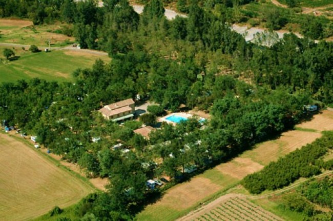 Camping *** Le Sous Perret en Ardèche camping-le-sous-perret-riviere-piscine-ardeche-famille