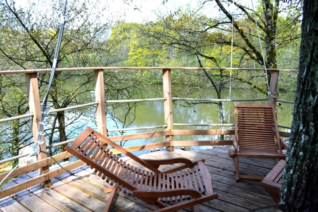 Hébergement insolite en cabane flottante au Domaine des Vaulx   hebergement-insolite-sejour-atypique-we-weekend-domaine-des-vaulx-dans-une-cabane-flottante-la-baconniere-mayenne-pays-de-la-loire