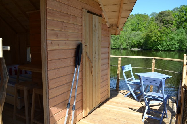 Hébergement insolite en cabane flottante au Domaine des Vaulx   hebergement-insolite-sejour-atypique-we-weekend-domaine-des-vaulx-dans-une-cabane-flottante-la-baconniere-mayenne-pays-de-la-loire