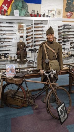 Musée militaire de Vincey dans les Vosges musee-militaire-de-vincey-espace-memoire-lorrain-vosges-premiere-deuxieme-guerre-mondiale-vosges-char-combat-fusil-baillonette-tranchee