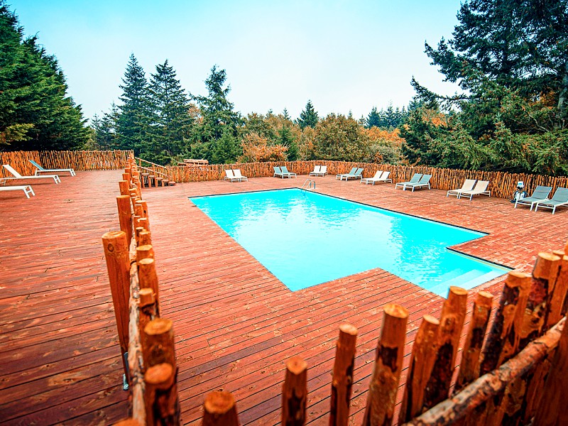 Domaine de la Vitarelle Glamping - piscine - Montagne Noire Aude