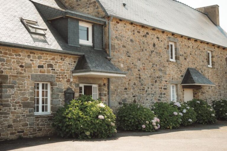 Les Voisins-Auberge-inclusive-accessible-conviviale-Saint-Brieuc-Cote-Armor