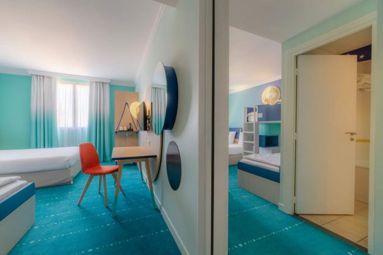 grand-magic-hotel-marne-la-vallee-proche-disneyland